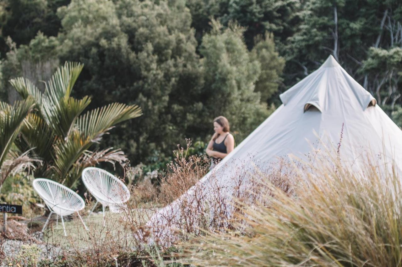 Отель Aotearoa Surf Eco Pods Te Arai Экстерьер фото